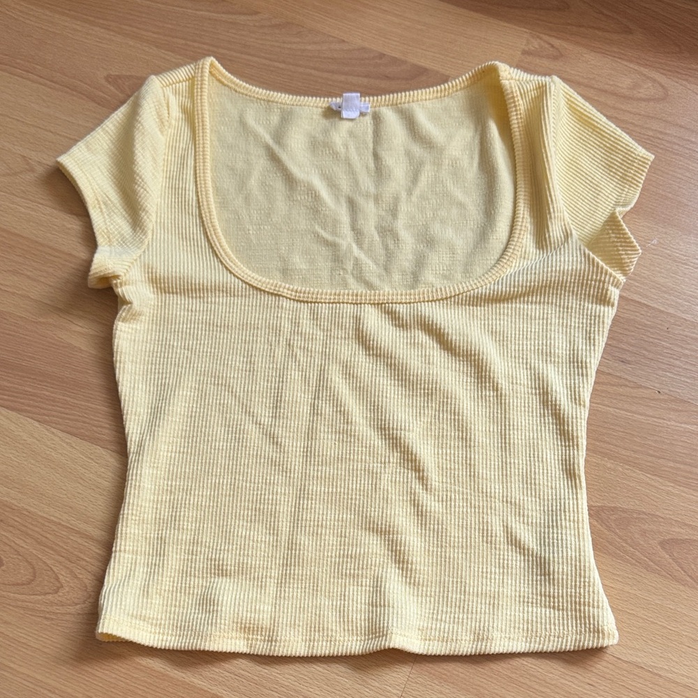 Garage Light Yellow Ribbed Crop Top